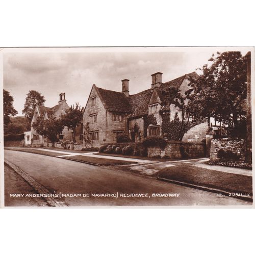 Mary Anderson's(Madame Navarro) Residence Broadway Worcestershire Postcard (WOR1
