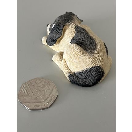 DOG FIGURINE - SLEEPING DOG
