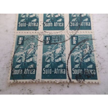 South Africa - stamps - a block of 6 - 1d stamps - 3 x South and 3 x Suid