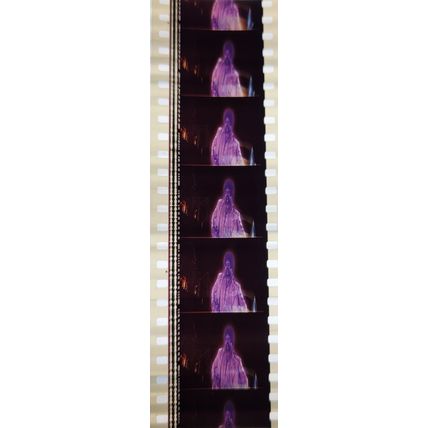Pk DAU - B - MIX - e 0125U . - 1 STRIP OF 5 - 35MM FILM CELLS. ( )