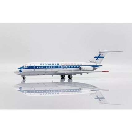 DC-9-15(F) FINNAIR CARGO REG: OH-LYH WITH STAND - JC WINGS LH2374 1/200