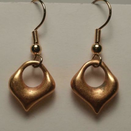 Gold Droplet Pierced Earrings Retro Style 1-1/4"