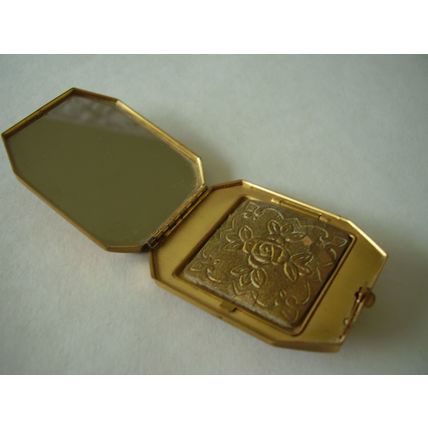 Vintage Powder Compact Cruise Shipping Line USA Norway Art Deco Norwegian Crest
