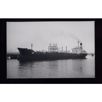TA0563 - Esso Oil Tanker - Esso Chittagong - built 1969 - photograph