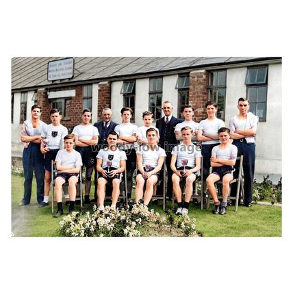ptc9824 - Yorks - Early Boxers, Denaby/Cadeby Tom Hill Youth Centre - print 6x4