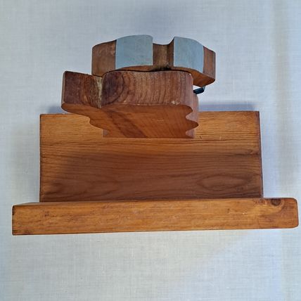 Wood COW NAPKIN Holder Stand Tabletop Counter Display Paper Plate Farm