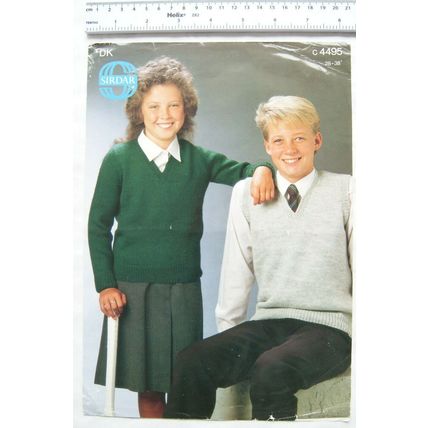Vintage: Sirdar 4495 sweater and slipover, DK, 28-38 inch, 71-97 cm