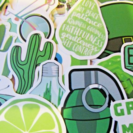25 Green Mix Stickers Loose Random Selection Fun Scrapbooking Decorate ST14