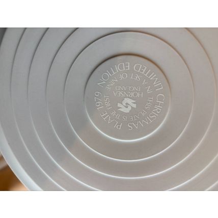 Hornsea Christmas Plates collection x 9 from 1979-1987 full set