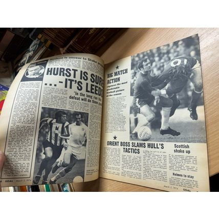 GOAL MAGAZINE #283 2 MAR 1974 UK FOOTBALL MAG - LEEDS STRIKE FORCE COVER (LL)