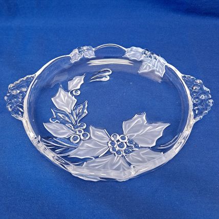 Mikasa CHRISTMAS BLOOM Glass SWEET DISH Plate Frosted Poinsettia Candy Nut Bowl