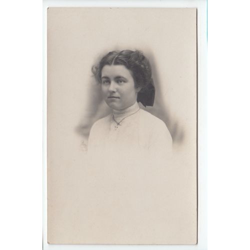 Lady Studio Postcard Publisher Parker Herbert Hinckley H27