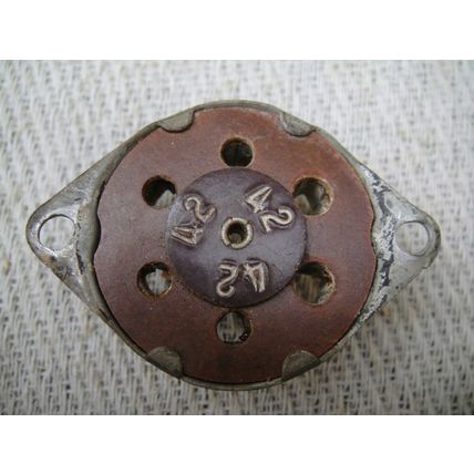 Vintage UX7 Chassis Mount, Metal Paxolin, Valve / Tube Socket