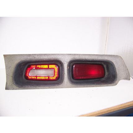 1972 73 74 DODGE CHALLENGER TAILLIGHTS OEM #3587320 3587321