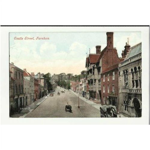 Surrey FARNHAM Castle Street Postcard by Valentine (40775)
