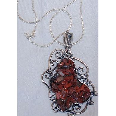 H cut stones pendant