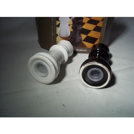Pier 1 Ceramic Chess Pawn Salt and Pepper Shakers Black & White In Original Box*