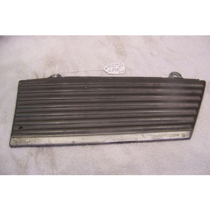 1971 FORD LTD METAL DOOR TRIM 2 DOOR P/S BET. TIRE & FRONT BUMPER