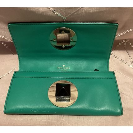 A Very Cool Bright Green Leather Kate Spade Clutch Card Wallet