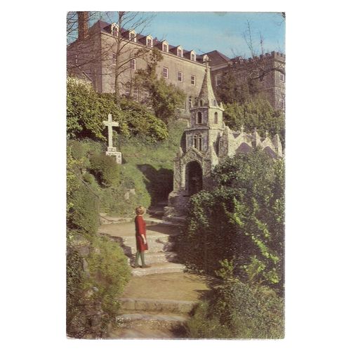 THE LITTLE CHAPEL, LES VAUXBELETS, GUERNSEY, unused vintage postcard #