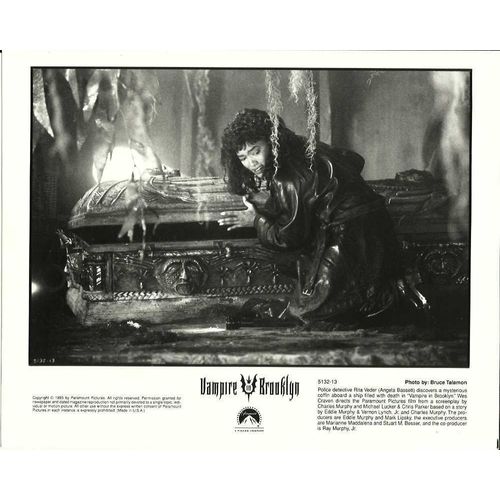 ANGELA BASSETT Vampire In Brooklyn Press Still (5132-13)