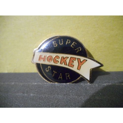 Hockey Super Star Lapel Pin