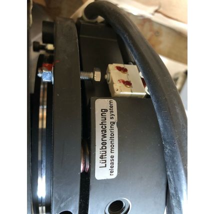 MAYR ROBA-STOP-Z X8108323 8191463,125/892.101.0 S 225V 74W 140NM SAFETY BRAKE,BH