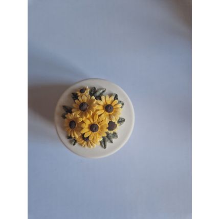 VINTAGE HANDCAST SUNFLOWER SOAPSTONE TRINCKET BOX 4.5CM