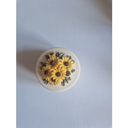 VINTAGE HANDCAST SUNFLOWER SOAPSTONE TRINCKET BOX 4.5CM