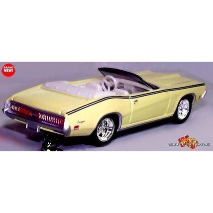 HTF KEYCHAIN 68~70 YELLOW MERCURY COUGAR CONVERTIBLE CUSTOM Ltd GREAT GIFT