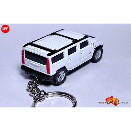 RARE KEYCHAIN WHITE HUMMER H2
