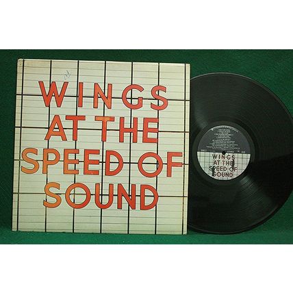 Wings - Wings At The Speed Of Sound - FC 37409 - EX+