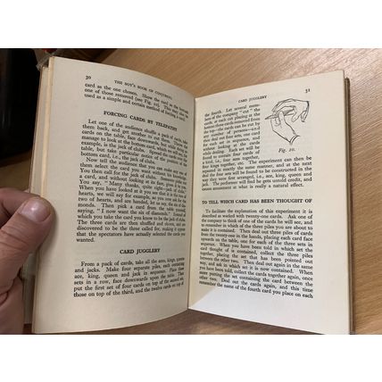 1953 "THE BOY'S BOOK OF CONJURING" MAGIC TRICKS ILLUSTRATED HARDBACK BOOK (P3)
