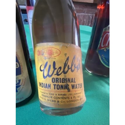 5 COLLECTABLE BREWERIANA BOTTLED BEERS AND TONIC WATER