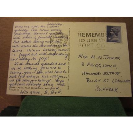 HEVER CASTLE, EDENBRIDGE, KENT used postcard. 1978 pm Colourmaster =