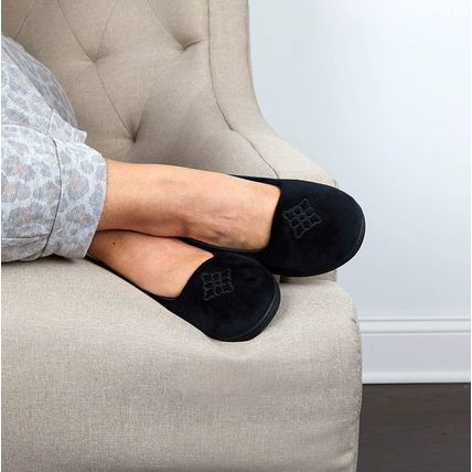 Dearfoams Women's Rebecca Microfiber Velour Closed Back Slipper Black L Wide