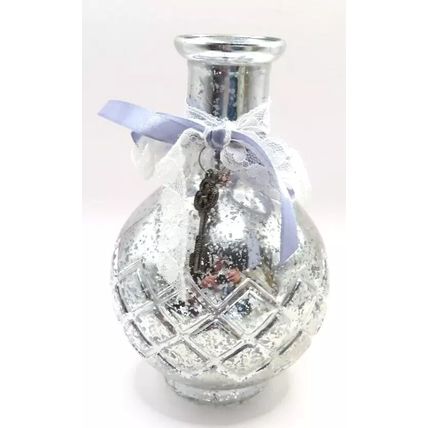 Bud Vase Shabby Chic Antique Silver Colour Grey Bow & Key Charms Glass 15.5 CM