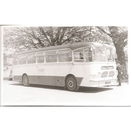 Black & White Photograph of Maidstone & District Motor Services Ltd. - 101 PKP