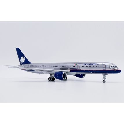 B757-200 AEROMEXICO (POLISHED) REG: N490AM - JC WINGS LH2332 1/200 - PRE ORDER