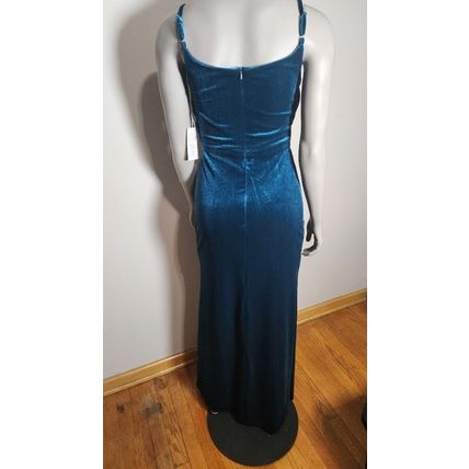 Sexy Beautiful Dress Women's Emerald Green Velvet V Neck Party Formal NWT