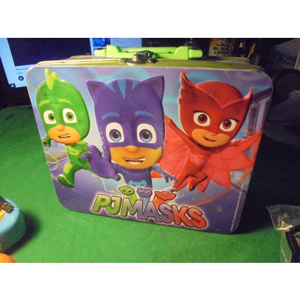 PJMASKS Metal Lunchbox & TWO FREE TOYS! $14.00 Shipped! This Lunch Box is in...