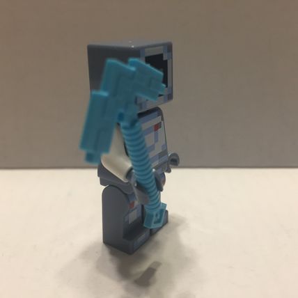 New Authentic Minecraft Special Blue Skin with Pick Axe Lego Minifigure