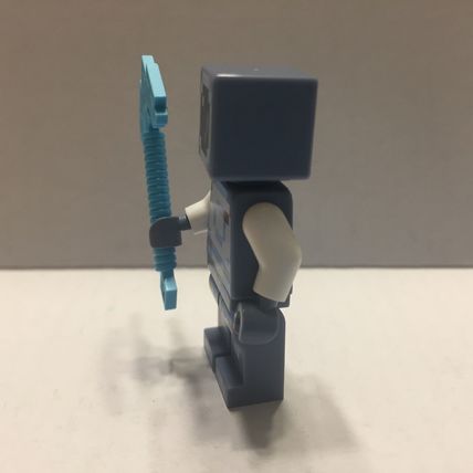 New Authentic Minecraft Special Blue Skin with Pick Axe Lego Minifigure