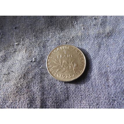 1975 FRANCE 1 FRANC COIN.