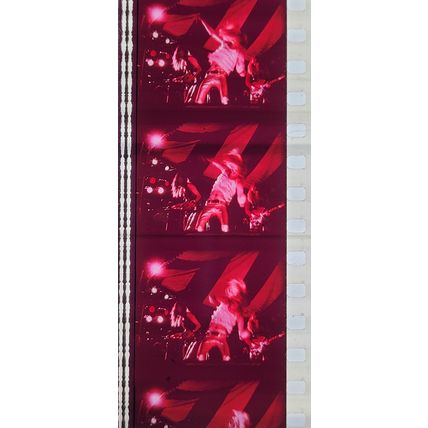 ALICE COOPER. Pk MTP - B038l . 1 STRIP OF 5 - 35MM FILM CELLS.
