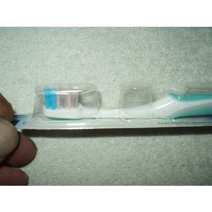 oral-b es extra soft gum care compact toothbrush