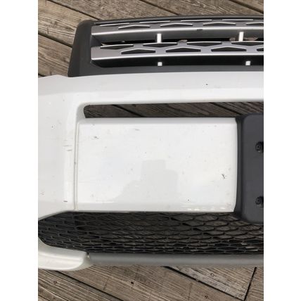 2011-2012 Land Rover LR2 Front Bumper Cover + Fog Lights LR034177 Fiji White OEM