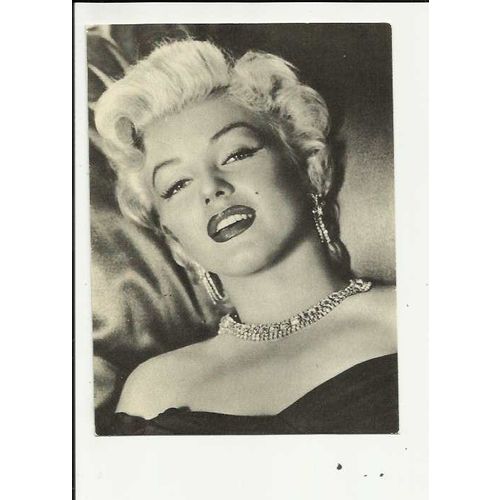 MARILYN MONROE Postcard by Athena (9235)