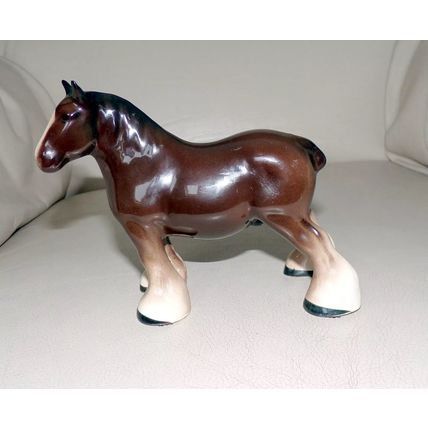 Ceramic Horse : 12cm