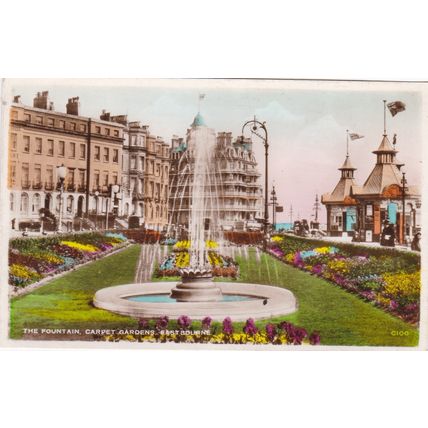EC147 EASTBOURNE -THE FOUNTAIN, CARPET GARDENS . PRINTED POSTCARD
